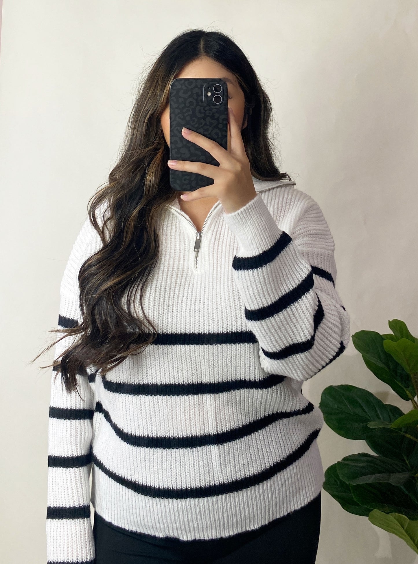 Half Zip Sweater - White/Black