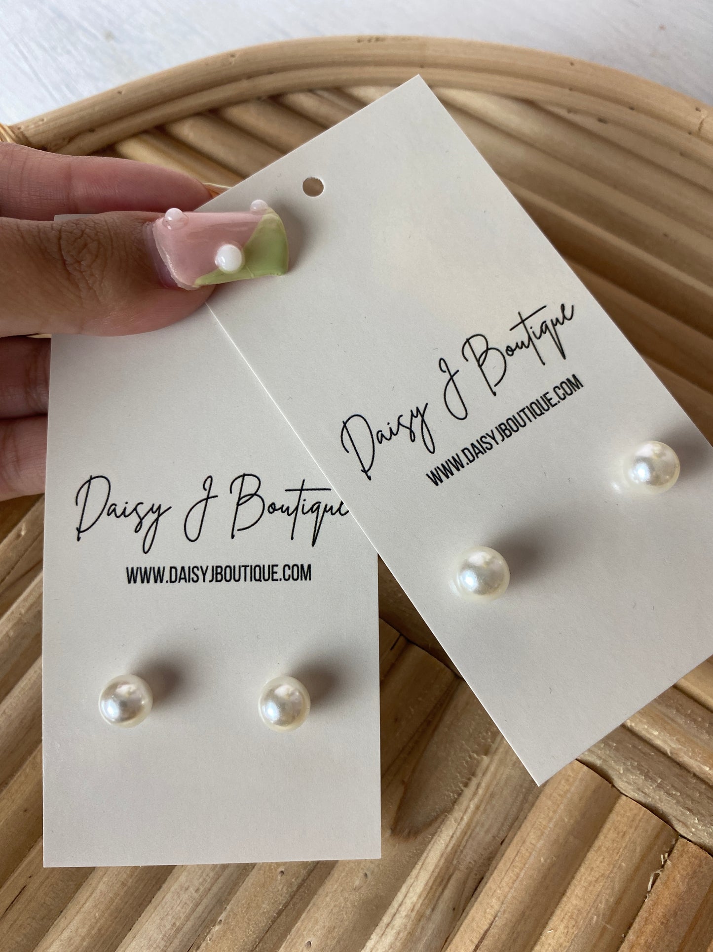 Everyday Pearl Stud