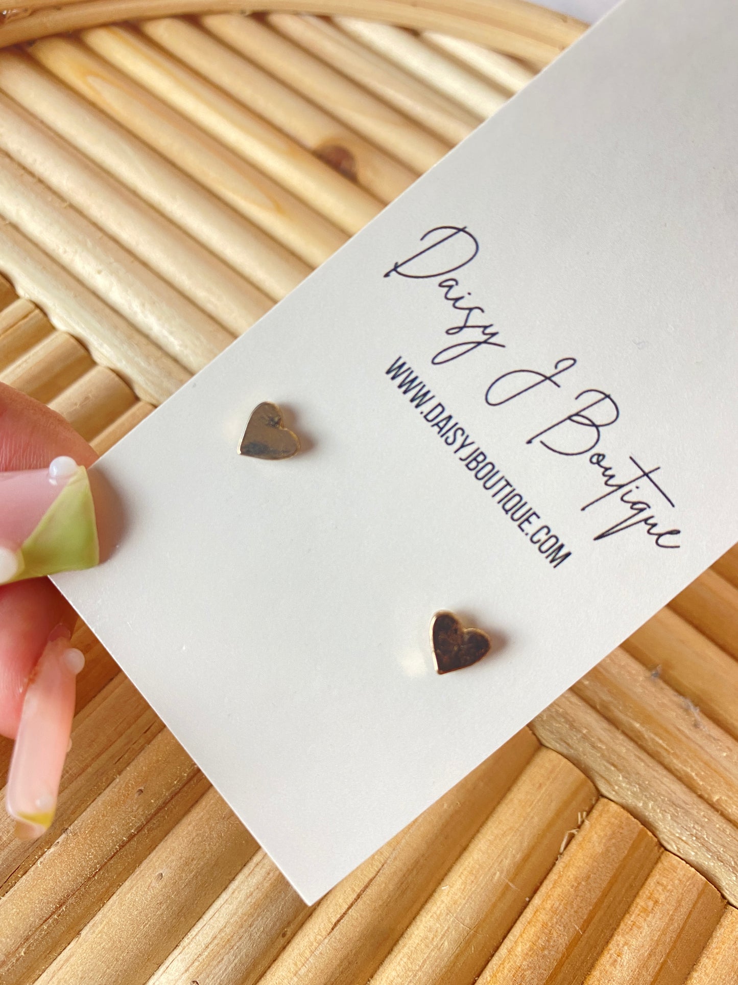 Heart Studs - Gold