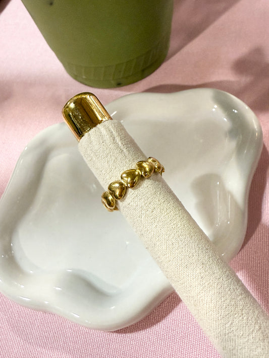 Hall of Hearts Ring - Gold