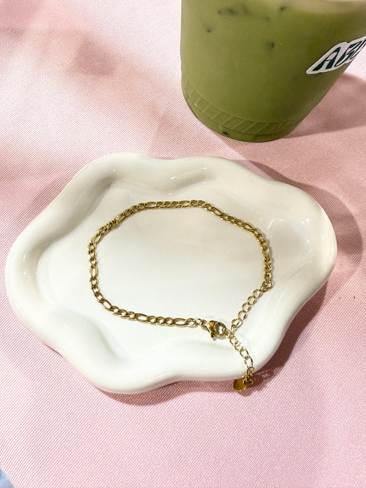 Figaro Bracelet - Gold